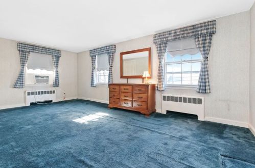 51 Fessenden St, Newton MA 02460-1119 exterior