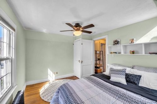 34 Powell Ave, Springfield MA 01118-2165 exterior