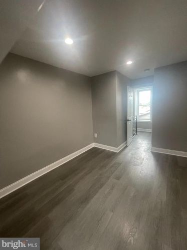 6217 Chestnut, Philadelphia PA 19104-3120 exterior