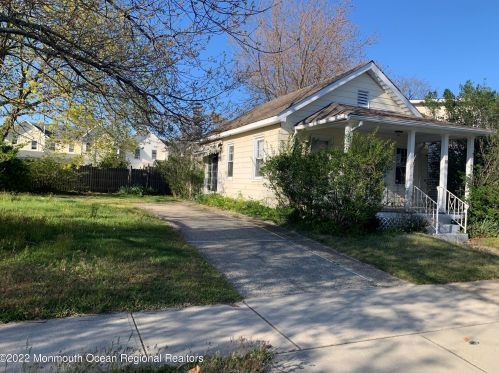 318 13th Ave, Belmar, NJ 07719-2430