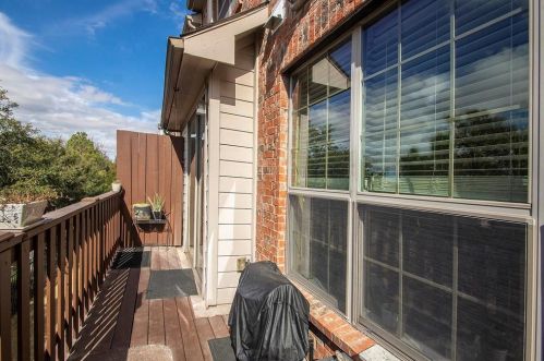 1416 Biltmore Ln, Irving TX exterior