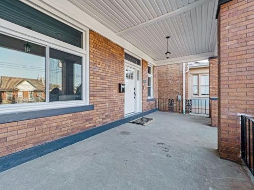 1010 Farragut St, Pittsburgh, PA 15206-1744