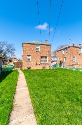 12335 Sangamon St, Chicago IL 60621-2116 exterior