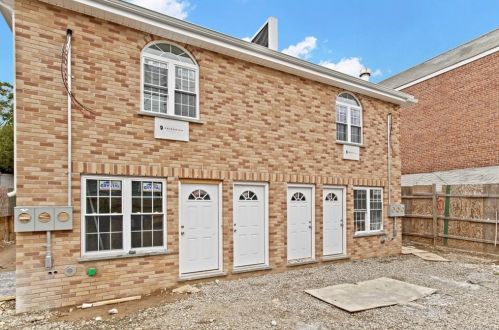 559 Logan Ave, Bronx, NY 10465-2509