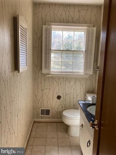 4032 40 Rd, Arlington VA 22207-4805 exterior