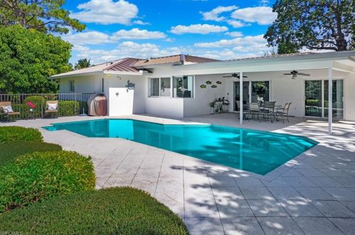 44 Cajeput Dr, Naples FL 34108-2611 exterior