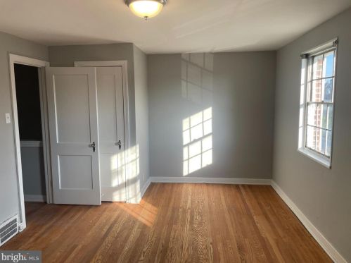 7512 Gilbert St, Philadelphia PA  19150-2604 exterior