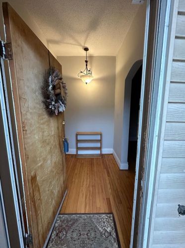 3213 Mount Pleasant St, Saint Louis, MO 63111-1506