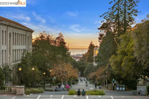 2020 Blake St, Berkeley CA 94704-2604 exterior