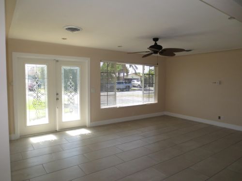 1059 24 Ave, Boynton Beach FL 33426-7451 exterior