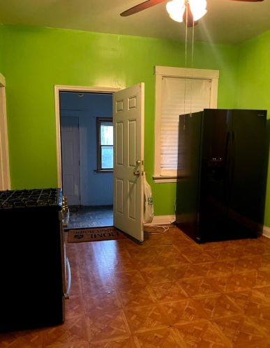 126 9th Ave, Broadview, IL 60153-3417