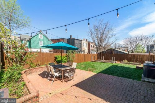 206 S St, Washington DC  20002-1571 exterior