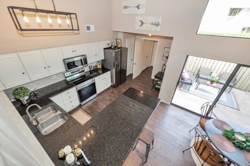 17 April Pt Dr, Montgomery TX 77356-8873 exterior