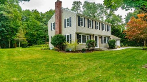 109 Williston Dr, Springfield, MA 01106-2111