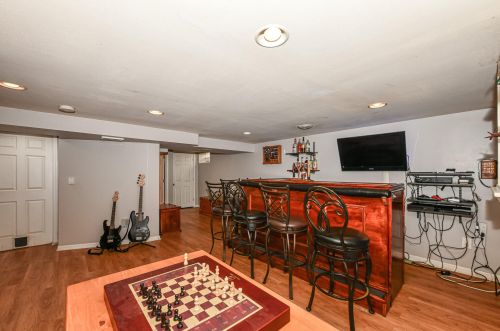 3379 Burrell St, Milwaukee WI 53207-2754 exterior