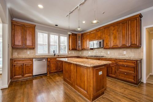 1685 Brandon Hall Dr, Atlanta GA 30350-3704 exterior