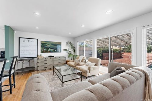 613 Orch Ave, Fullerton CA 92833-4139 exterior