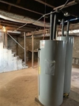 87 King Philip Rd, Worcester MA 01606-2363 exterior