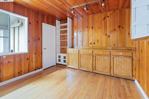 3775 Walnut Ave, Concord CA 94519-1947 exterior