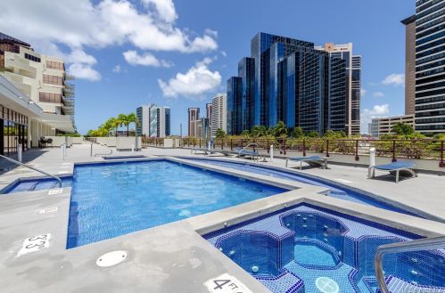 725 Kapiolani Blvd, Honolulu HI  96813-5247 exterior