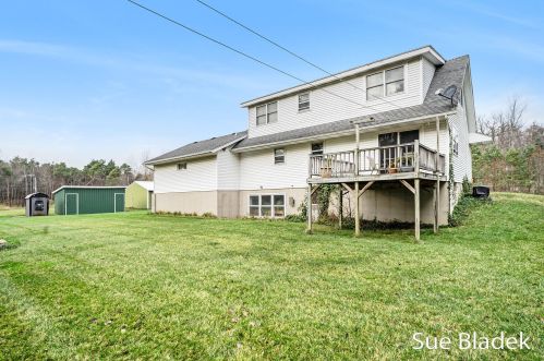 6558 128th Ave, Fennville, MI 49408-9645