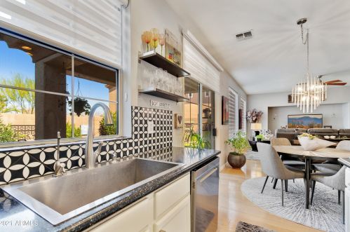 2042 Carla Vis Dr, Chandler AZ 85225-5269 exterior