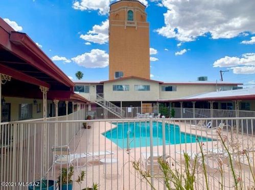 174 Randolph Way, Tucson, AZ 85716-5831