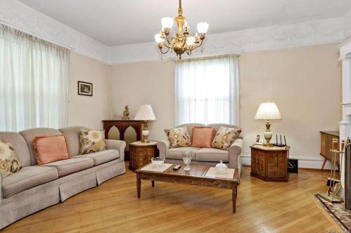 111 Rich Ave, Mount Vernon NY 10550-1510 exterior