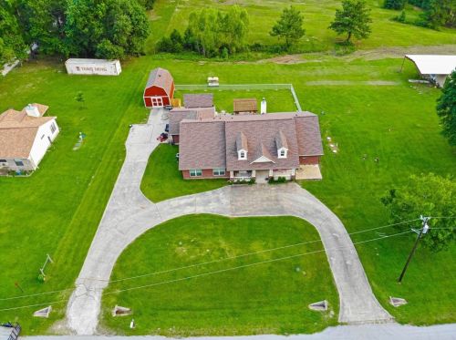 1198 Old Phelps Rd, Huntsville TX 77340-7294 exterior