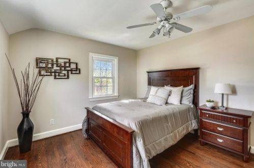 9609 Hastings Dr, Silver Spring MD 20901-3198 exterior