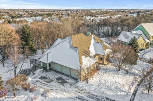 3211 Crestmoor Dr, Saint Paul MN 55125-5010 exterior