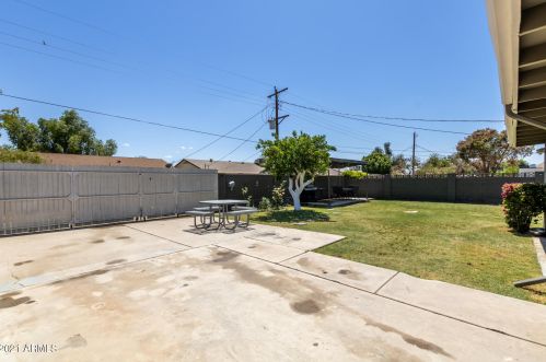 3631 El Caminito Dr, Phoenix AZ  85051-9111 exterior