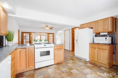 122 Lincoln St, Grant MI 49327-9115 exterior