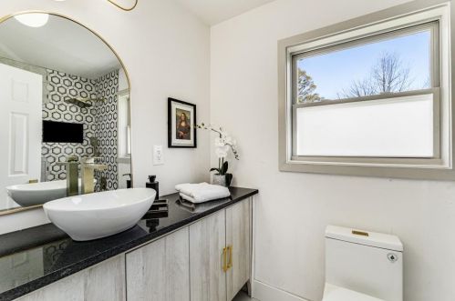 2264 Baker Rd, Atlanta GA 30318-6221 exterior