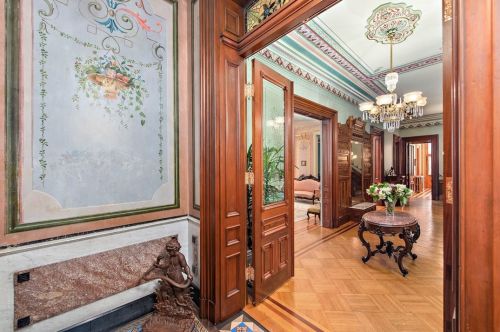 5501 Elgin St, Pittsburgh PA 15206-1432 exterior