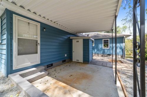 3011 Masonic Dr, Greensboro NC 27403-1934 exterior