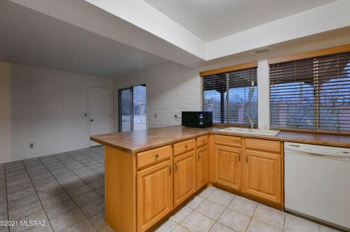 6472 Burro Creek Pl, Tucson AZ  85718-2302 exterior