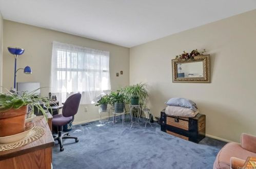 30 Sycamore Dr, Middletown NY 10940-5406 exterior