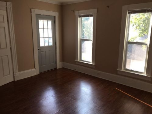 1037 Jennette, Grand Rapids MI 49504-4143 exterior