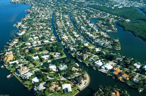 1303 Marlin Dr, Naples, FL 34102-1530