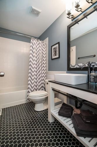 11070 Rambling Oaks Dr, Saint Louis MO 63128-2036 exterior