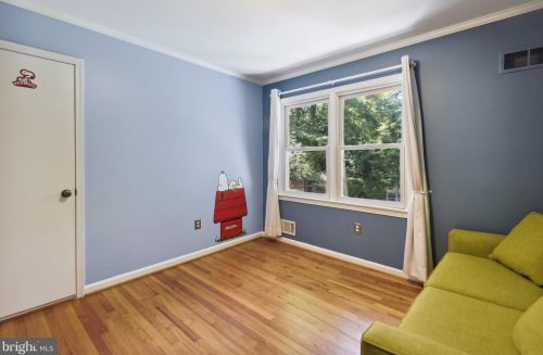 10316 Gainsborough Rd, Rockville MD 20854-4043 exterior