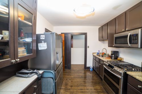 831 19 Ave, Broadview IL 60153-1726 exterior