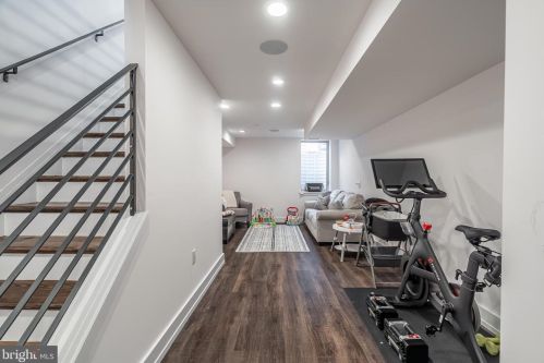 1410 Colorado St, Philadelphia PA 19146-4735 exterior