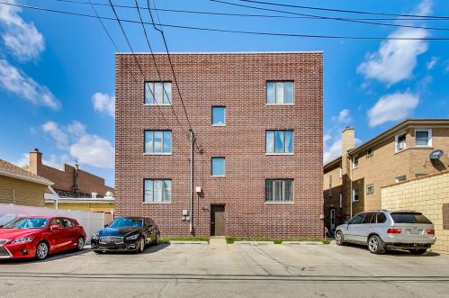 5907 Montrose Ave, Chicago IL 60634-1888 exterior