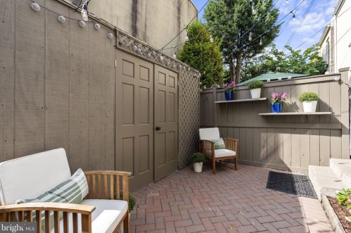 1500 1st St, Washington DC 20024-3420 exterior