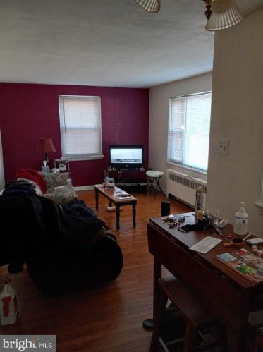 200 Elkinton Ave, Chester PA 19013-4903 exterior