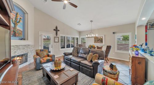 5158 Louis River Way, Tucson AZ  85718-4751 exterior