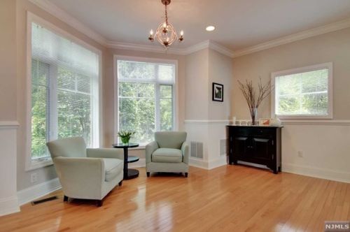 141 Hudson Cv, Edgewater NJ 07020-1480 exterior