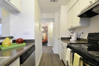 2001 Interstate 35, Austin TX  78741-3700 exterior